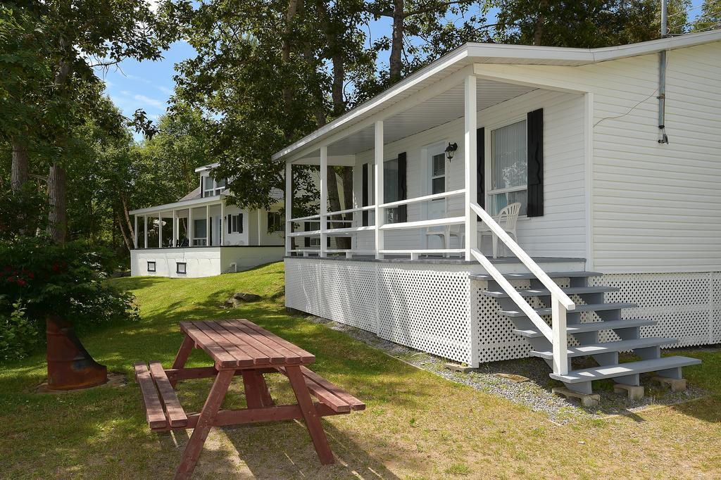 Auberge Sur Mer Charlevoix 세인트시몬 외부 사진