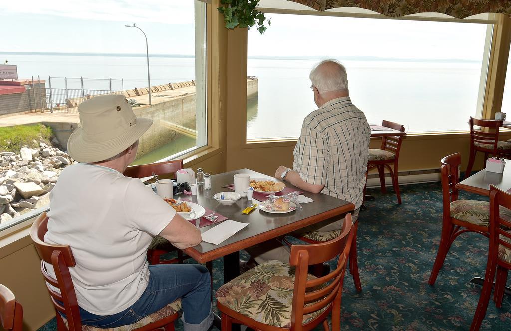 Auberge Sur Mer Charlevoix 세인트시몬 외부 사진