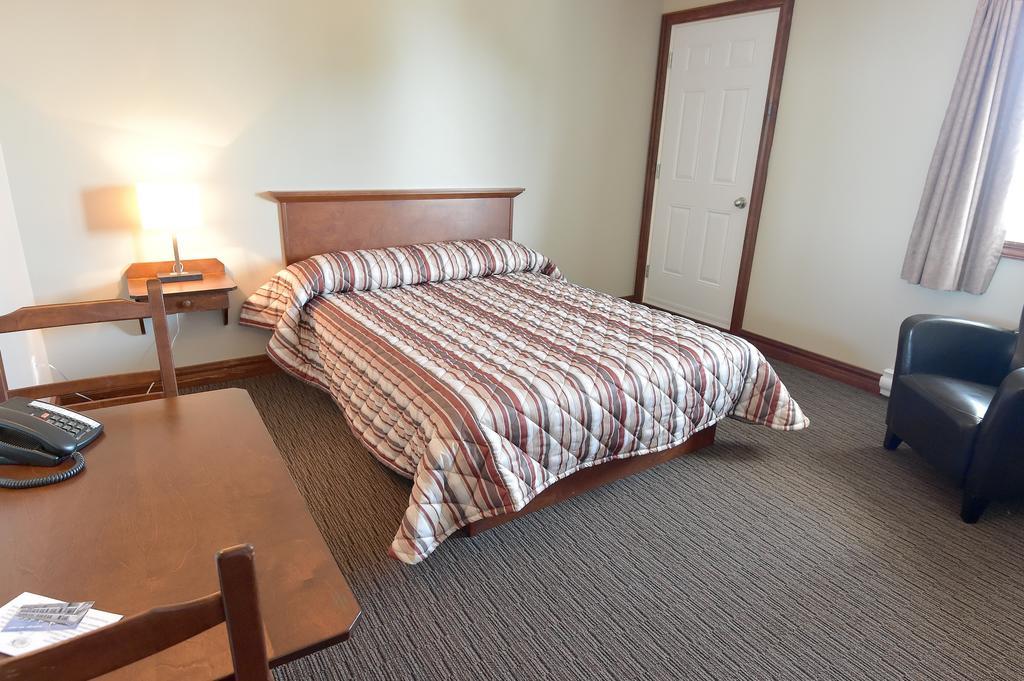 Auberge Sur Mer Charlevoix 세인트시몬 외부 사진