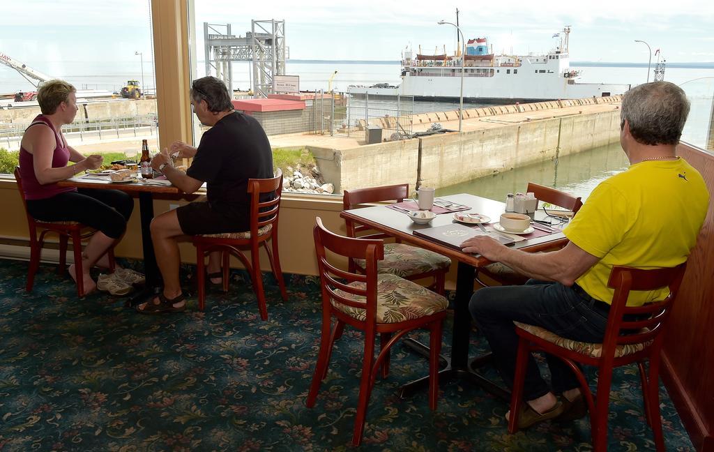Auberge Sur Mer Charlevoix 세인트시몬 외부 사진
